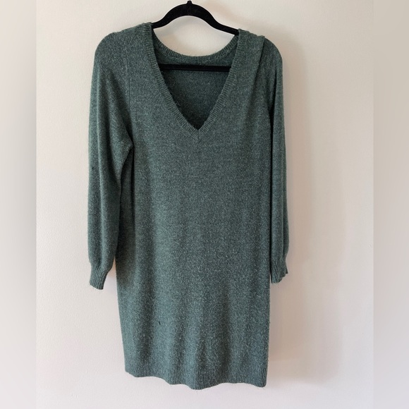 Comfortable winter dress - Picture 1 of 3